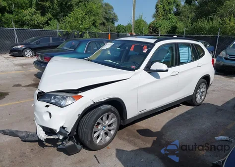 2014 BMW X1 xDrive28I z USA, uszkodzony, nr VIN WBAVL1C55EVY14453